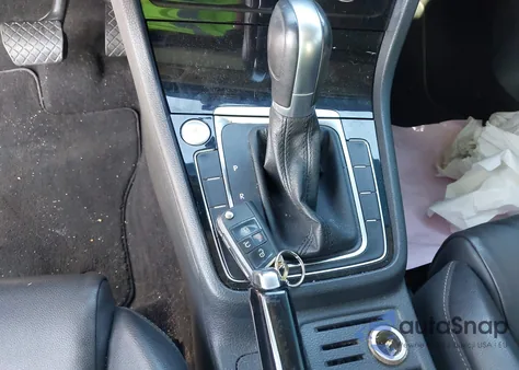 2015 Volkswagen Golf Tdi Sel 4-Door from USA, damaged, VIN 3VW2A7AUXFM082614